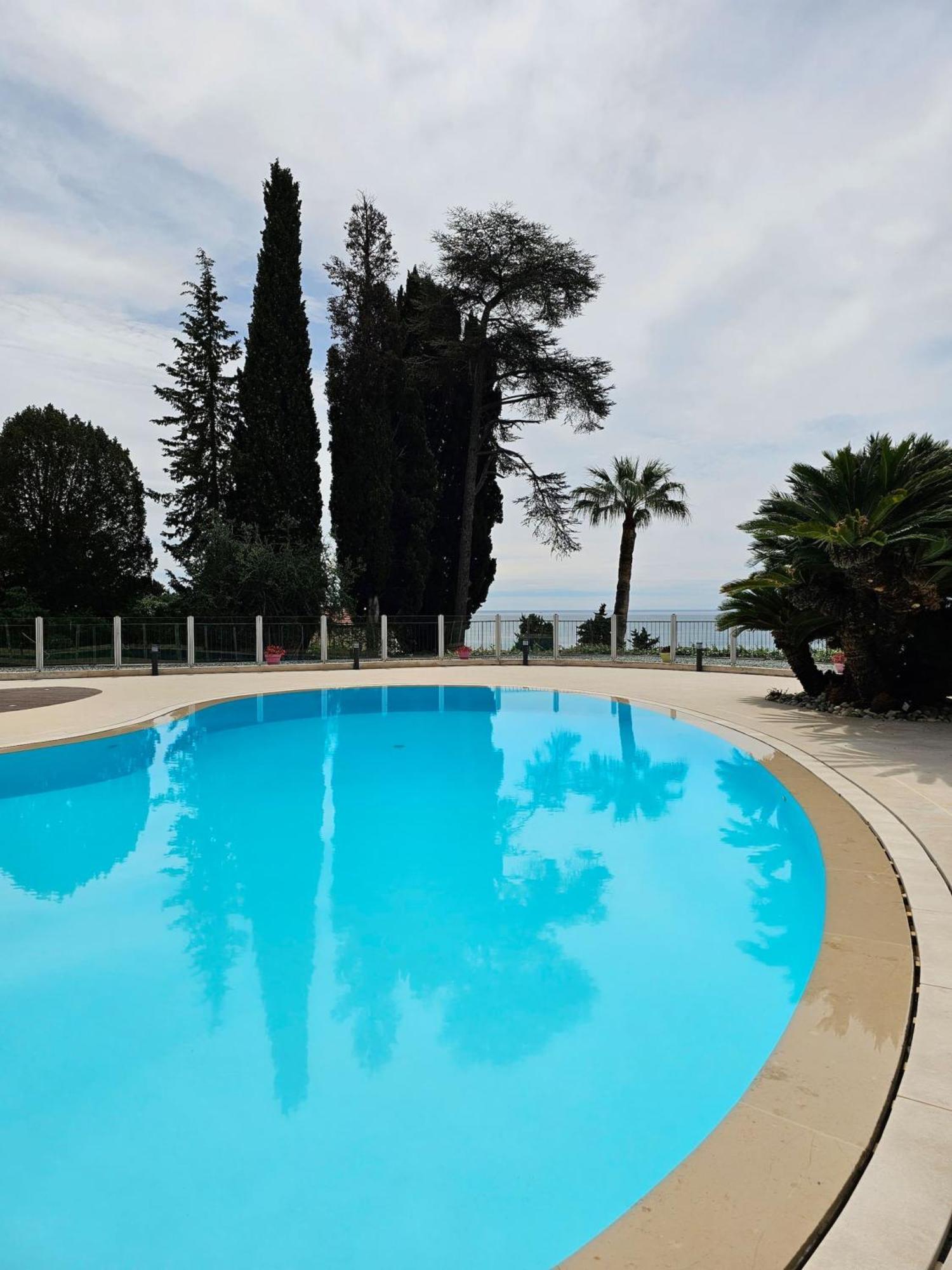 « La Grande Residence » Vue Mer, Piscine Mentone Esterno foto